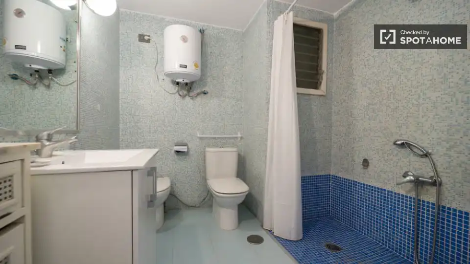 Wohnung mit Terrasse zur Miete in Quatre Carreres, imagen 8