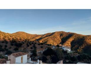 Vista exterior de Casa o xalet en venda en Totalán amb Terrassa