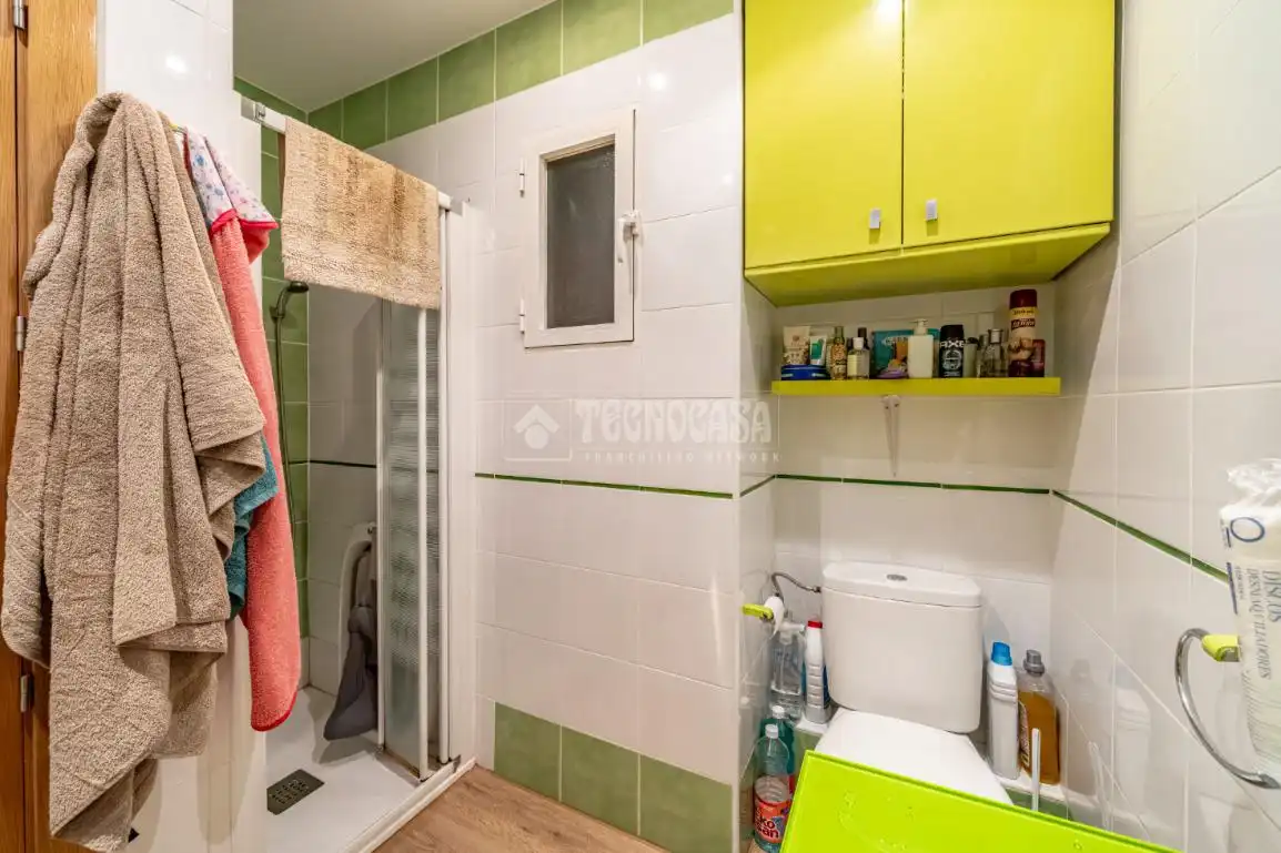 Baño de Piso en venta en Madrid con Aire acondicionado y Calefacción