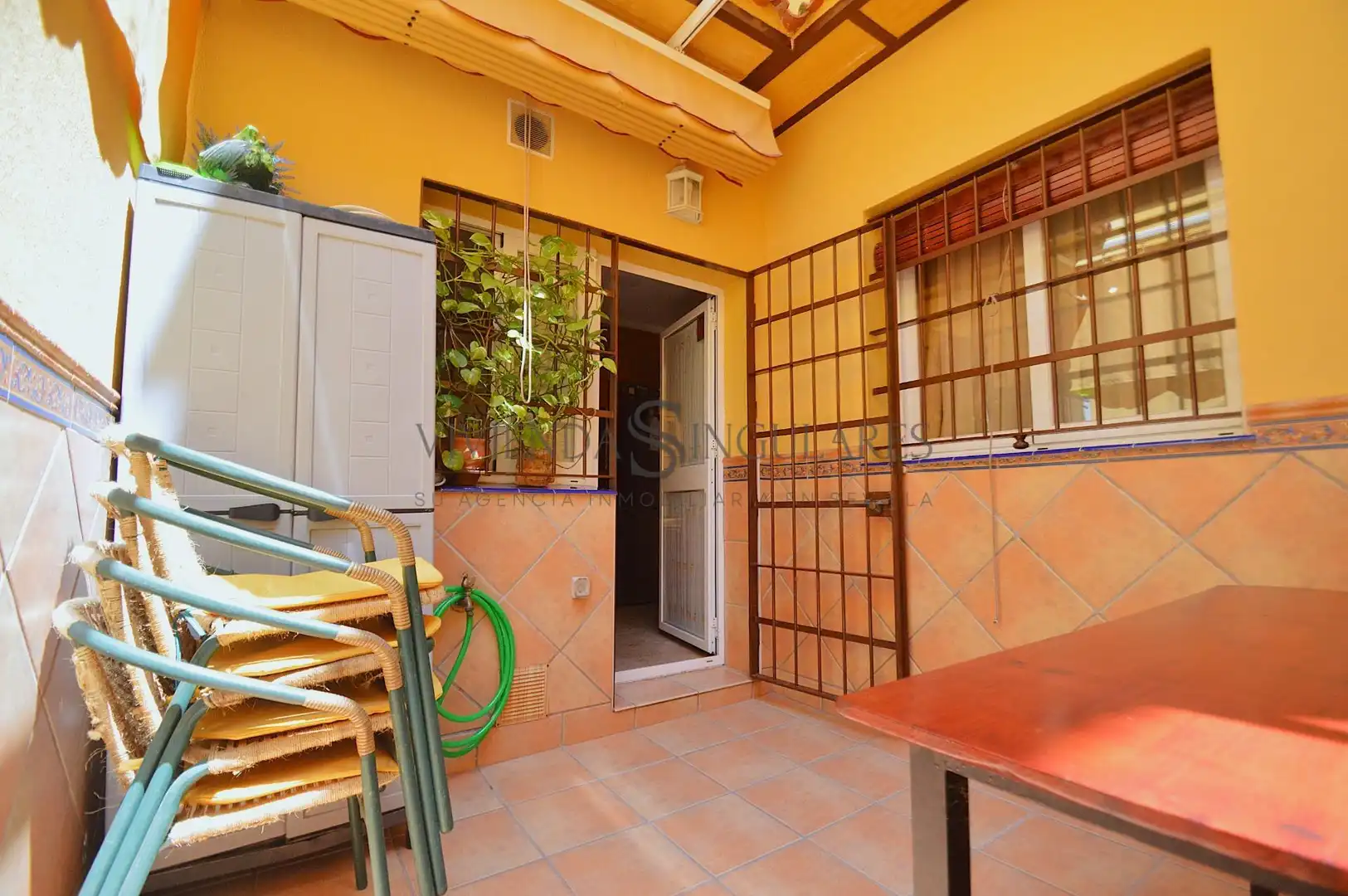Terrassa de Casa adosada en venda en Alcalá de Guadaira amb Aire condicionat, Jardí privat i Terrassa