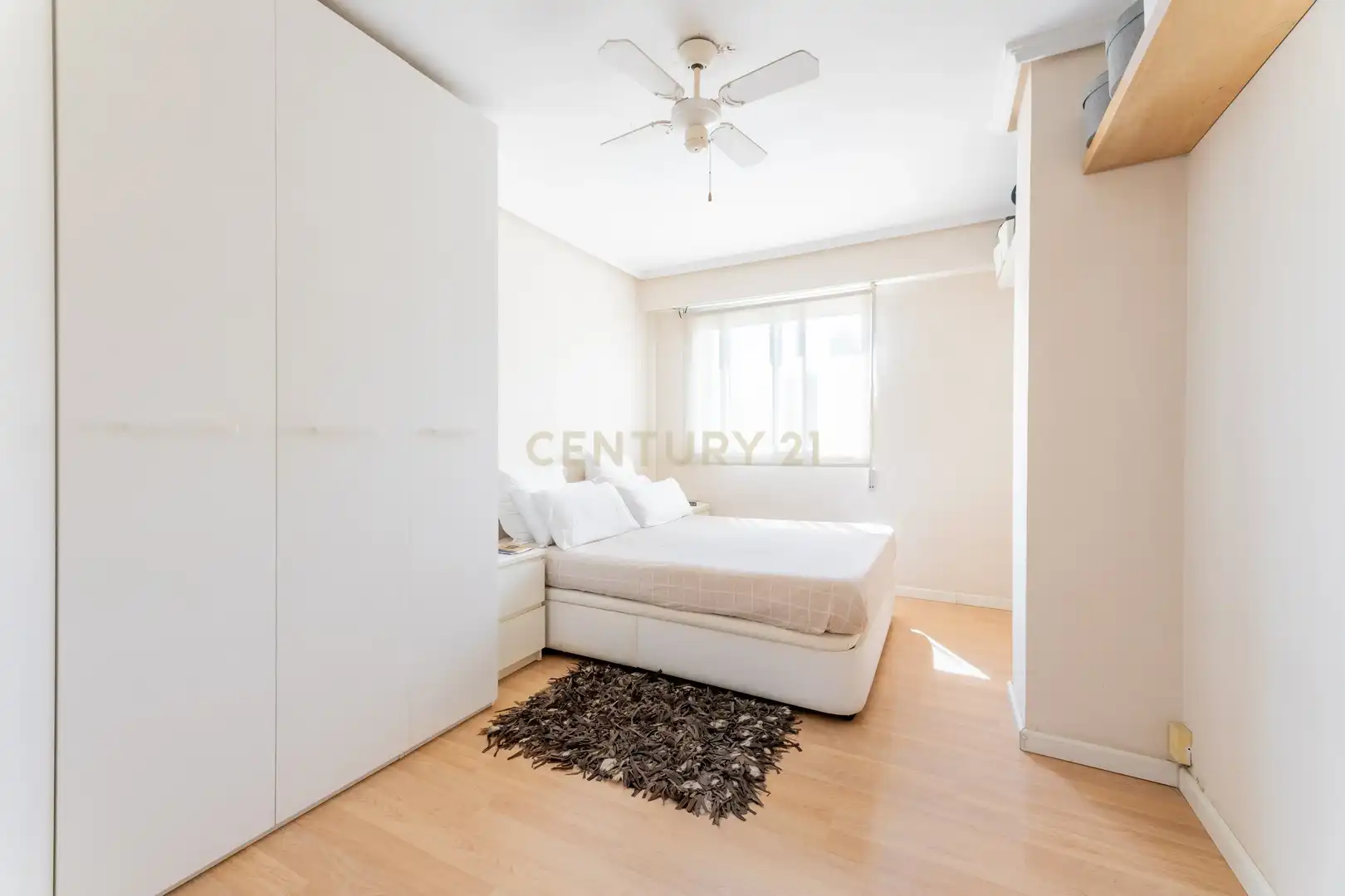 Habitación de Piso en venta en Valencia con Aire acondicionado, Trastero y Balcón