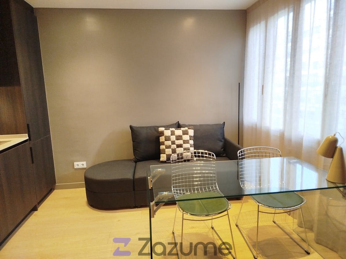 Living room of Study to rent in  Barcelona Capital  with Air Conditioner, Heating and Parquet flooring
