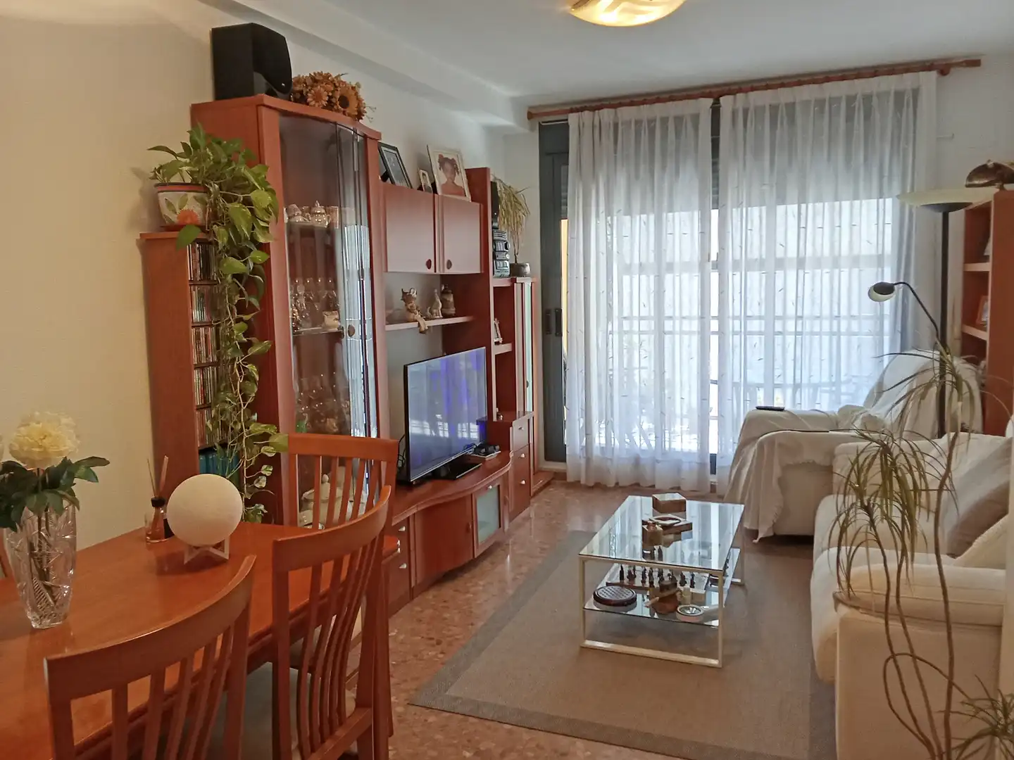 Sala d'estar de Apartament en venda en Peñíscola / Peníscola amb Aire condicionat, Terrassa i Moblat