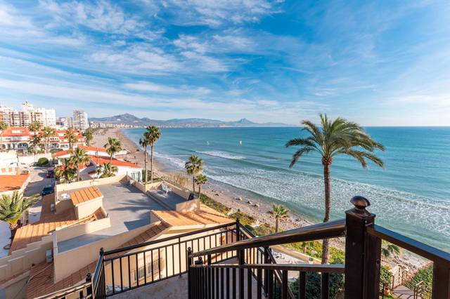 Casa adosada en Venta en Calle de la Salpa en Cabo de las Huertas