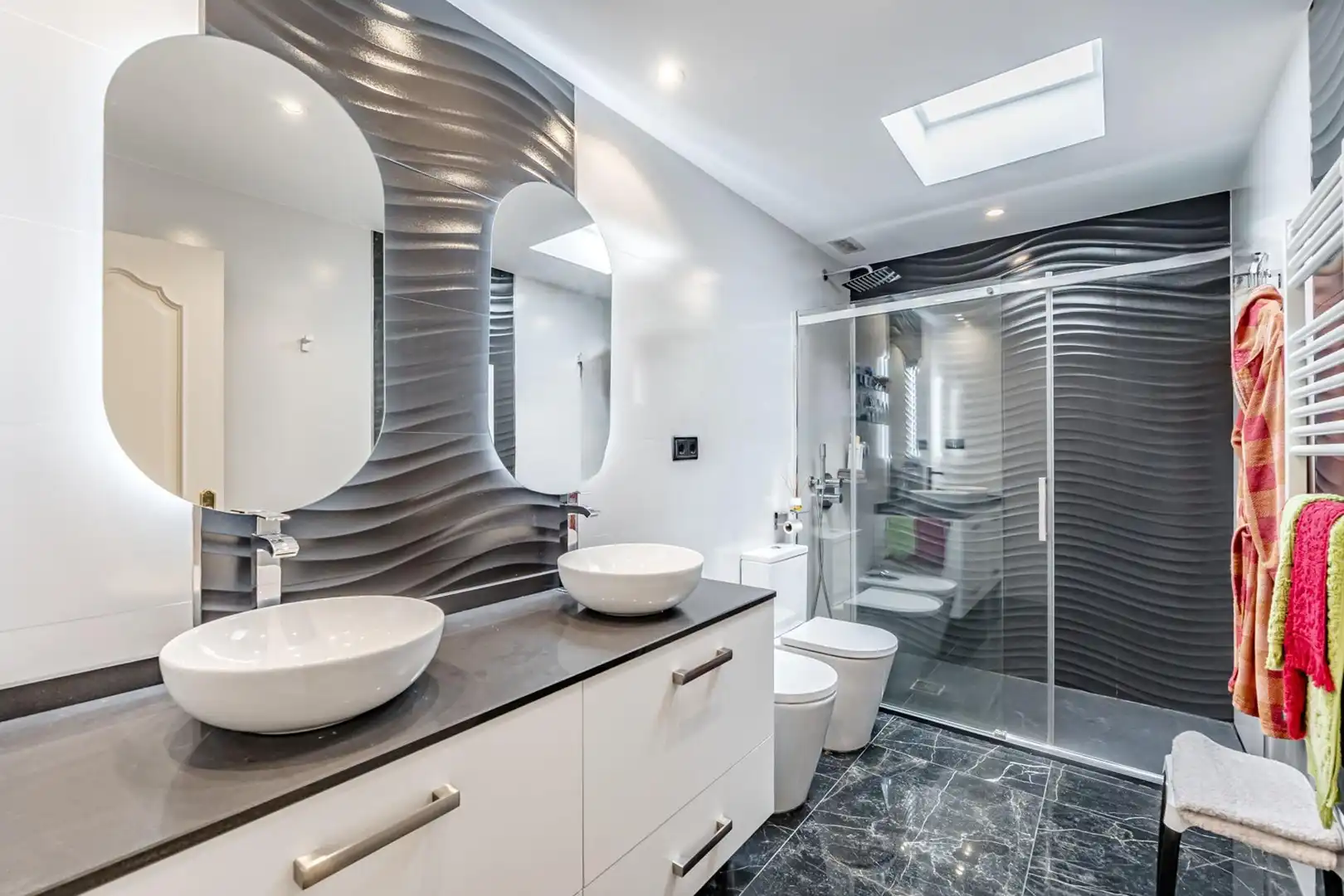 Badezimmer von Maisonette zum Verkauf in Majadahonda mit Heizung, Privatgarten und Terrasse