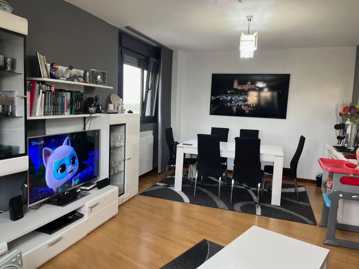 Sala de estar de Piso en venta en Salamanca con Calefacción, Parquet y Trastero