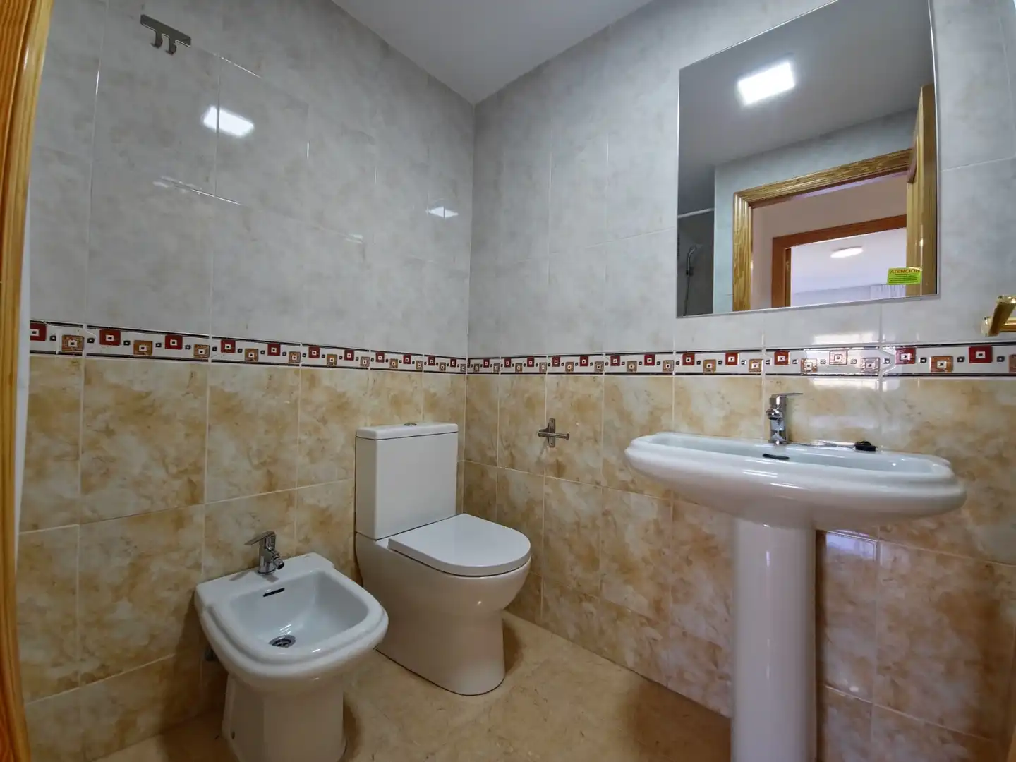 Baño de Apartamento de alquiler en Almoradí con Calefacción, Terraza y Trastero