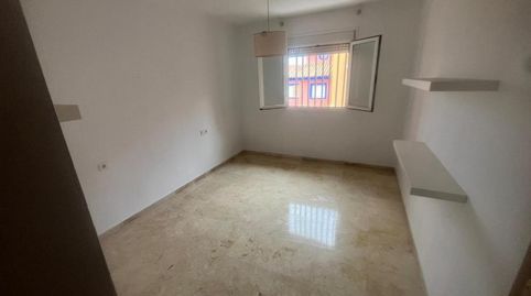 Foto 2 de Casa adosada en venta en Calle Camilo José Cela, 51, Castilleja de Guzmán, Sevilla