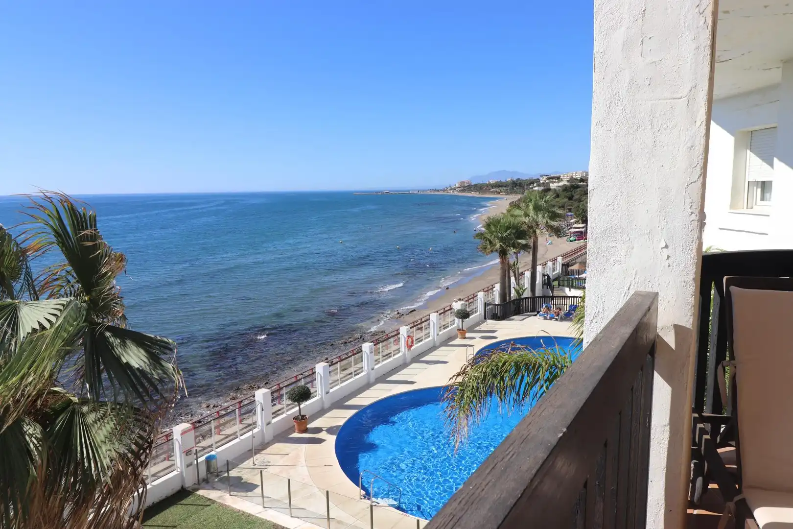 Schlafzimmer von Wohnungen zur Miete in Mijas mit Heizung, Privatgarten und Terrasse