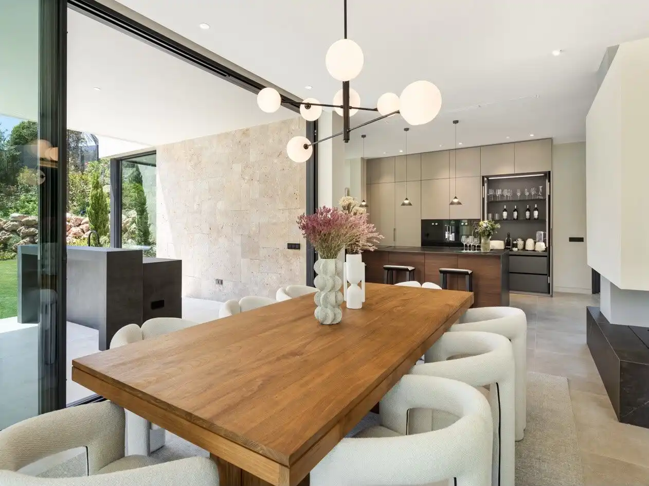 Comedor de Casa o chalet en venta en Marbella con Aire acondicionado, Calefacción y Jardín privado