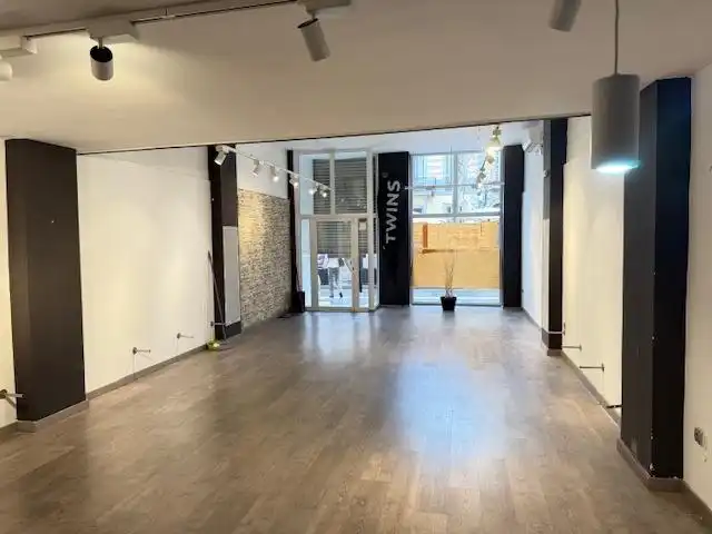 Local comercial de lloguer a Centre - Passeig i Rodalies, imagen 2