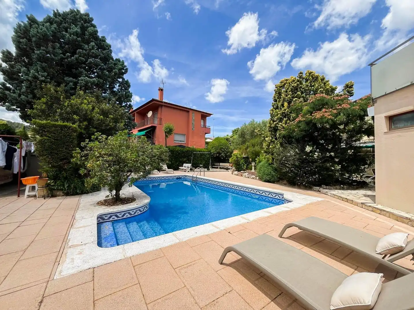 Chalet con piscina en venta en Collbató, imagen 2