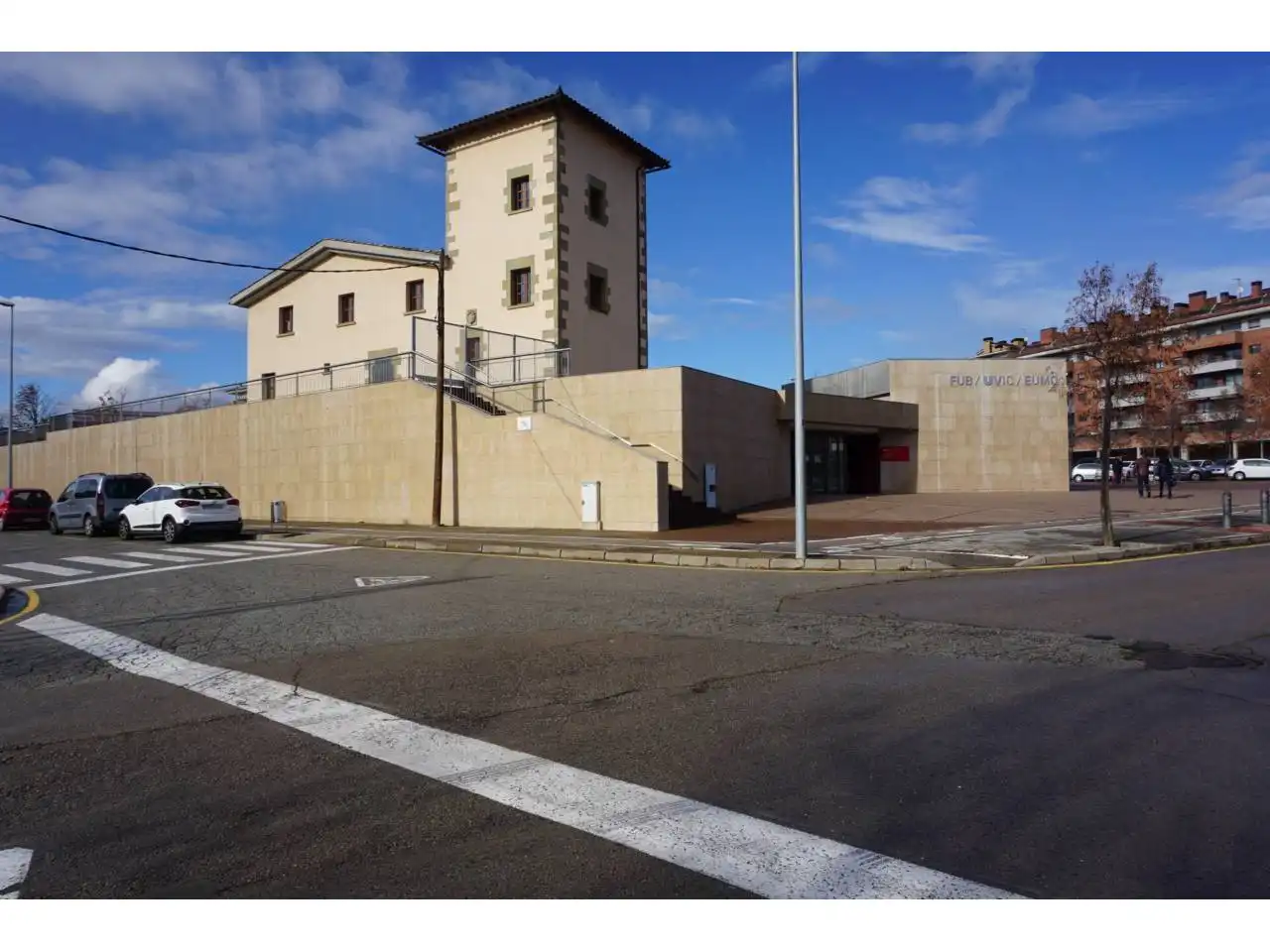 Vista exterior de Nave industrial en venta en Vic con Alarma