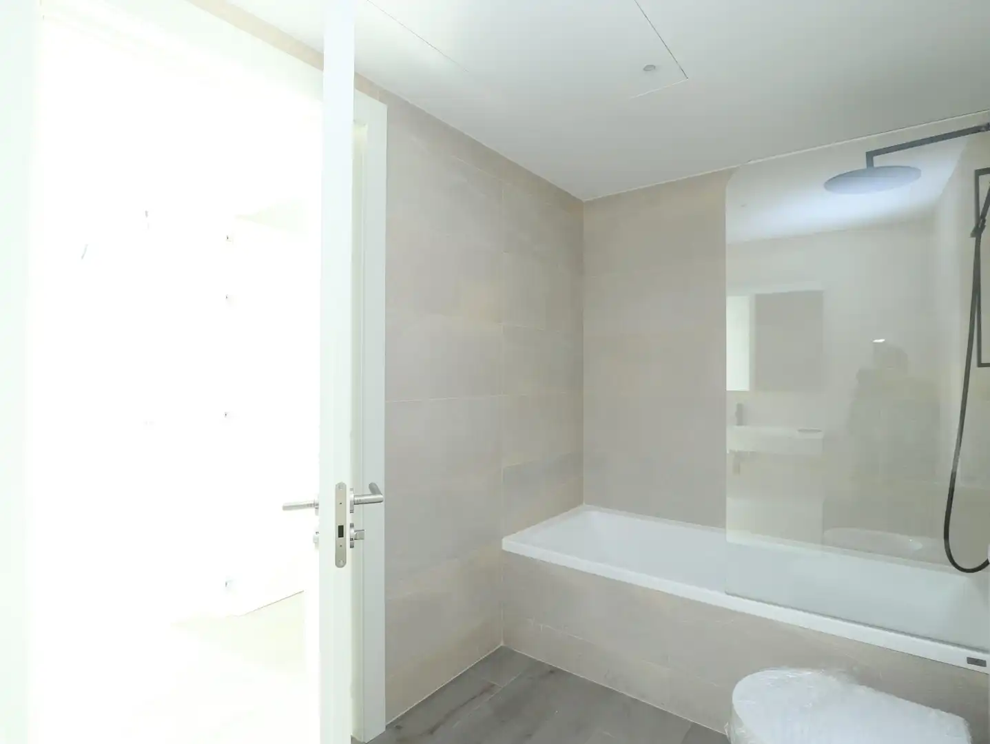 Baño de Ático en venta en Esplugues de Llobregat con Aire acondicionado, Calefacción y Jardín privado