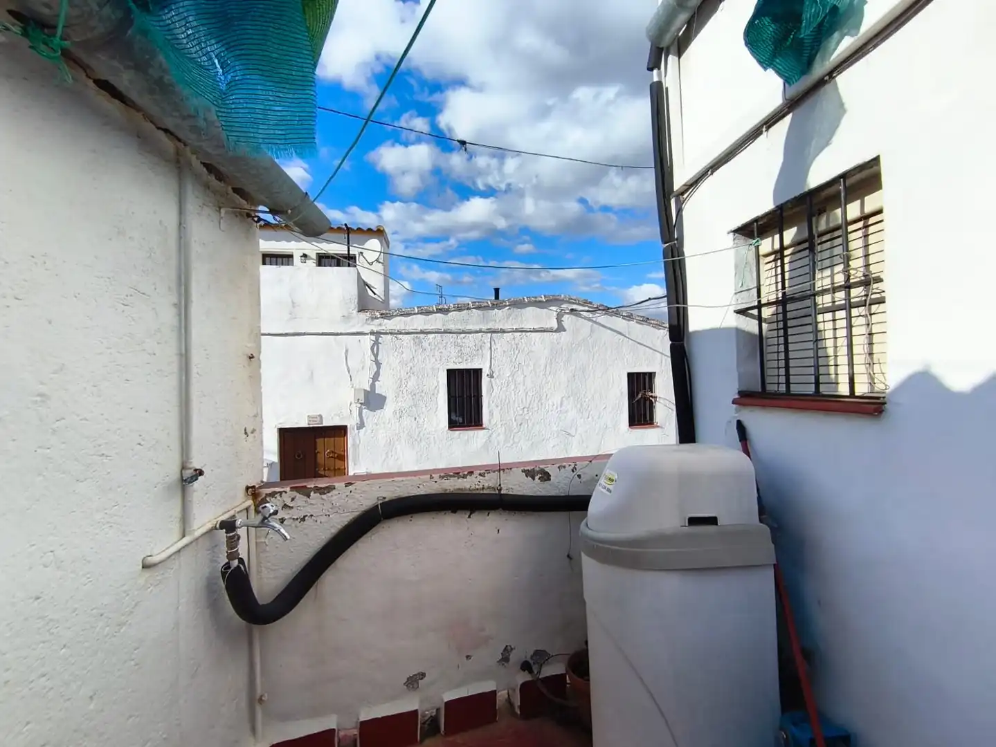 Vista exterior de Casa o xalet en venda en Cazalla de la Sierra amb Moblat
