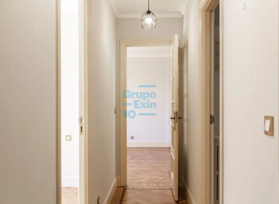 Piso de alquiler en Donostia - San Sebastián  con Balcón