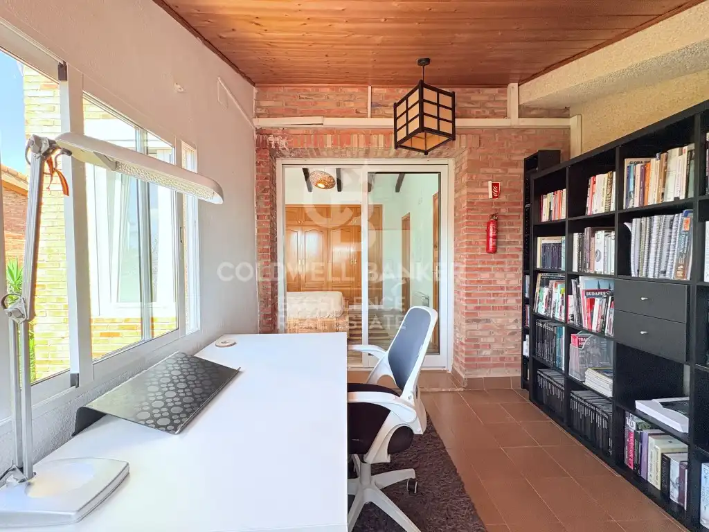 Houses for sale in Calle Goya-La Loma, La Loma