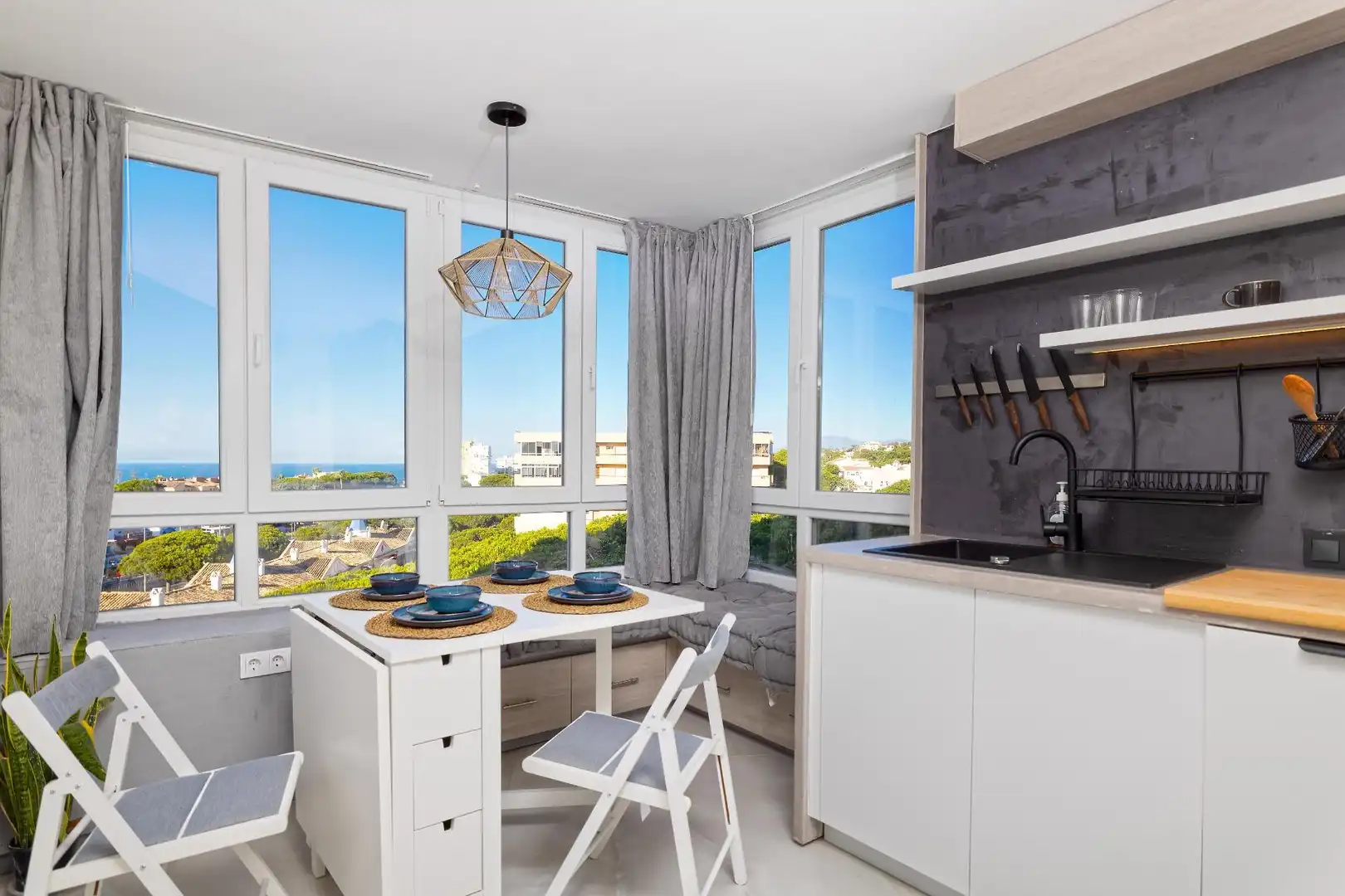 Küche von Wohnung zum Verkauf in Mijas mit Privatgarten und Gemeinschaftspool