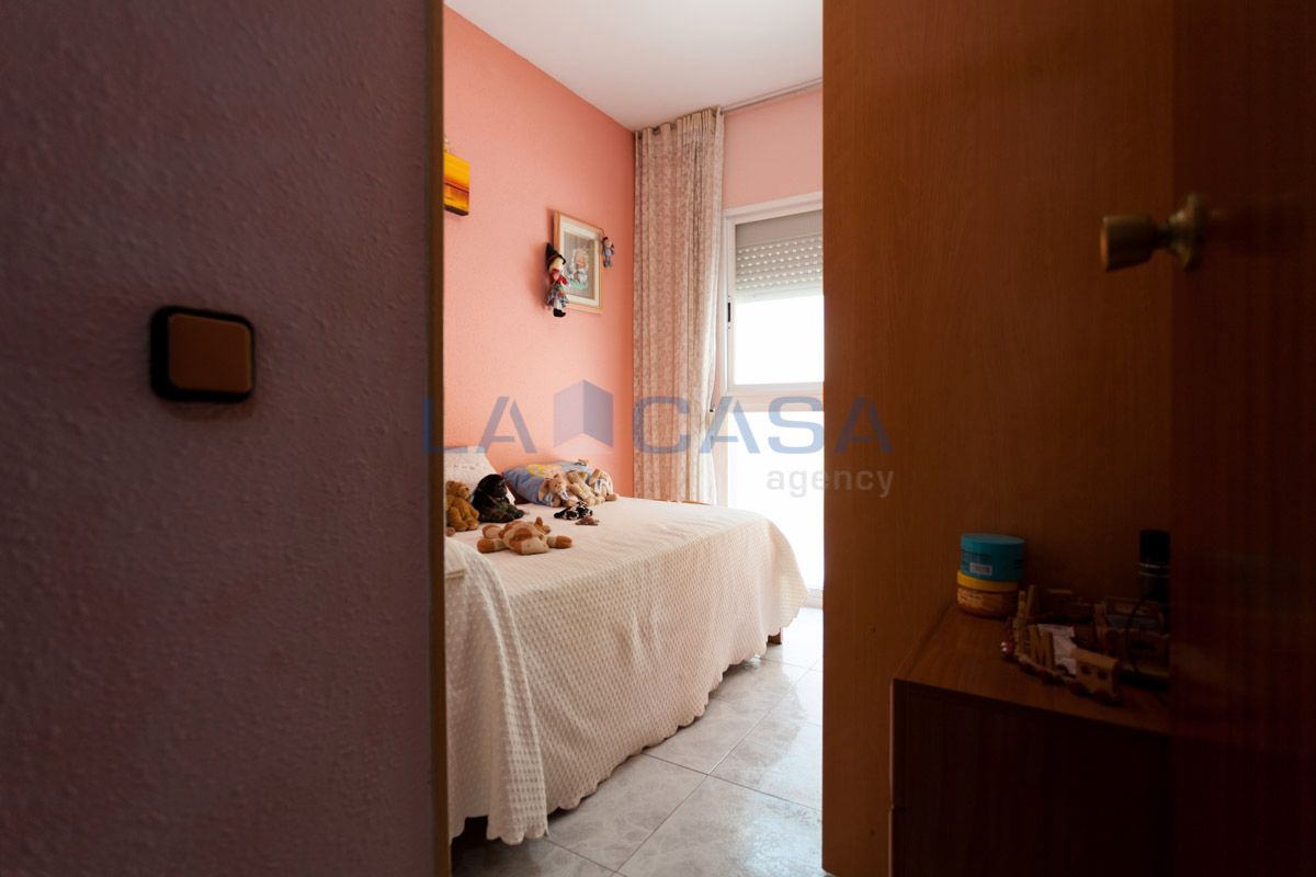 Dormitori de Dúplex en venda en L'Hospitalet de Llobregat amb Calefacció
