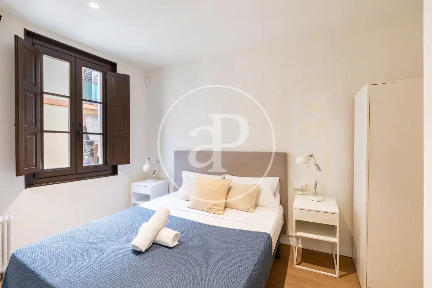 Habitación de Piso en venta en Barcelona con Calefacción, Amueblado y Balcón