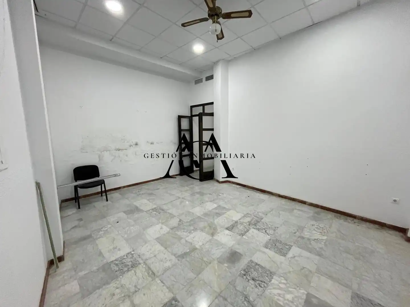 Oficina en venta en Lucena