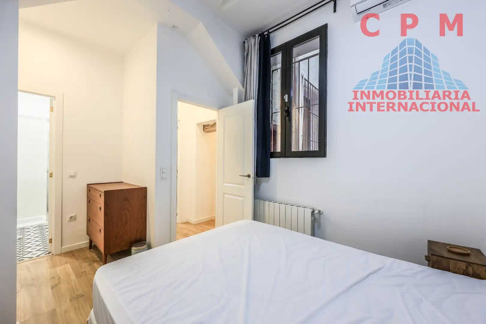 Bedroom of Flat for rent in Madrid  with Air Conditioner, Heating and Parquet flooring