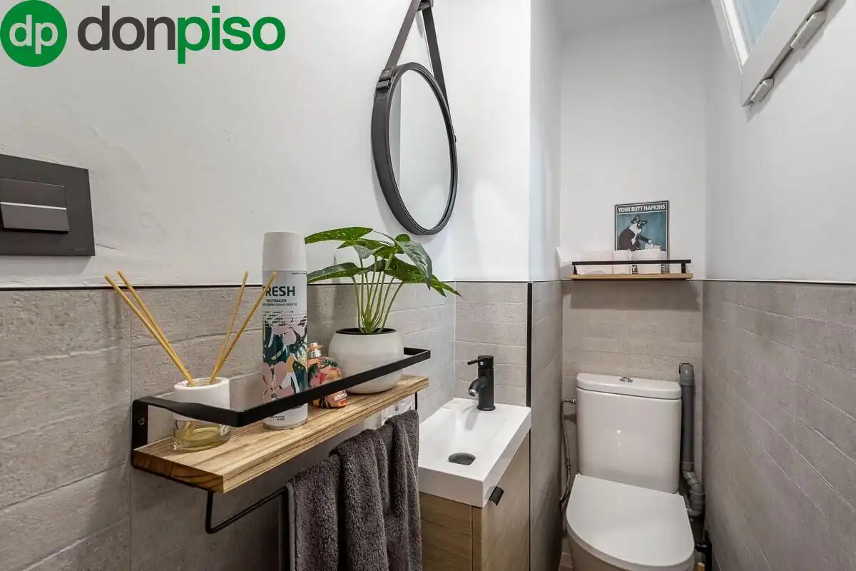 Baño de Casa adosada en venta en Churriana de la Vega con Aire acondicionado, Jardín privado y Terraza