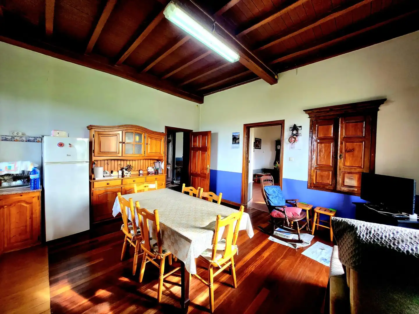 Esszimmer von Country house zum Verkauf in Coaña mit Privatgarten, Abstellraum und Balkon