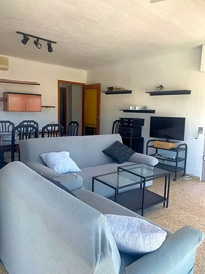Sala d'estar de Apartament de lloguer en Benicasim / Benicàssim amb Aire condicionat, Terrassa i Moblat