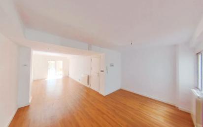 Living room of Flat to rent in  Zaragoza Capital  with Terrace