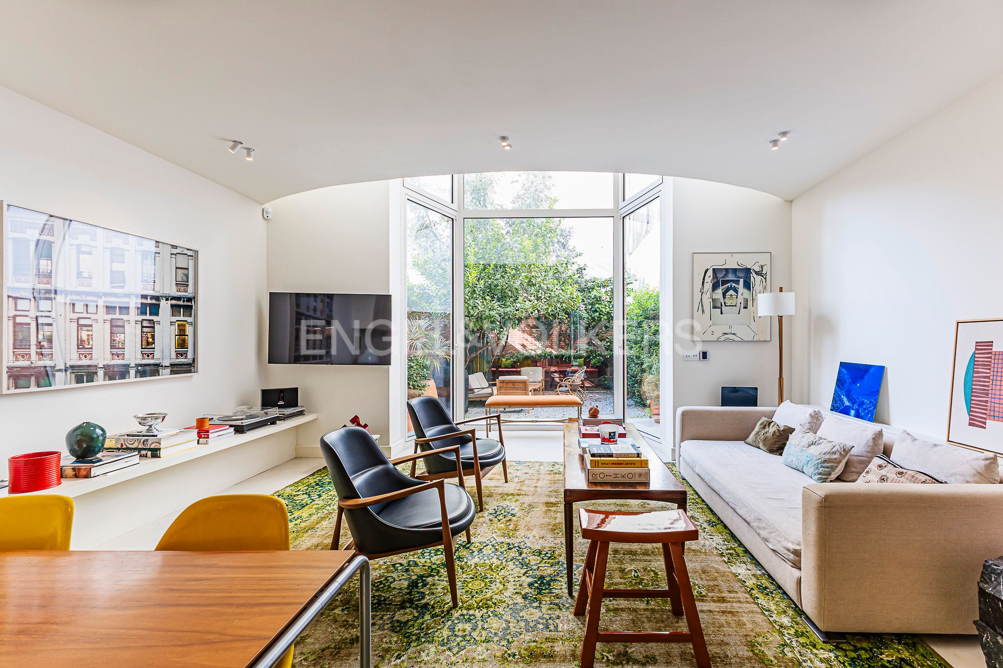 Sala d'estar de Casa o xalet en venda en  Barcelona Capital amb Aire condicionat, Calefacció i Jardí privat
