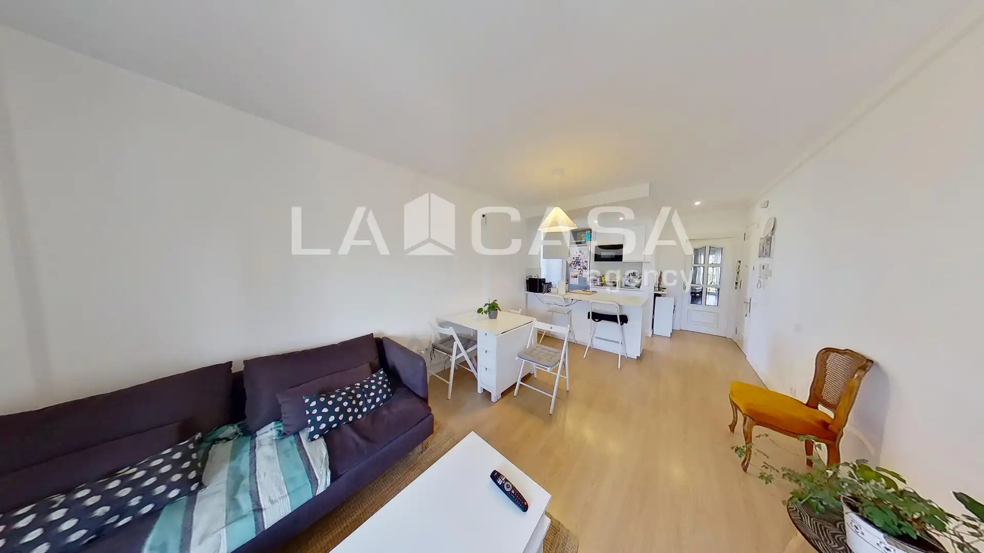 Flat for sale in Barcelona  with Balcony