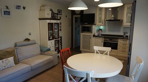 Foto 2 de Piso en venta en Urbi, Basauri