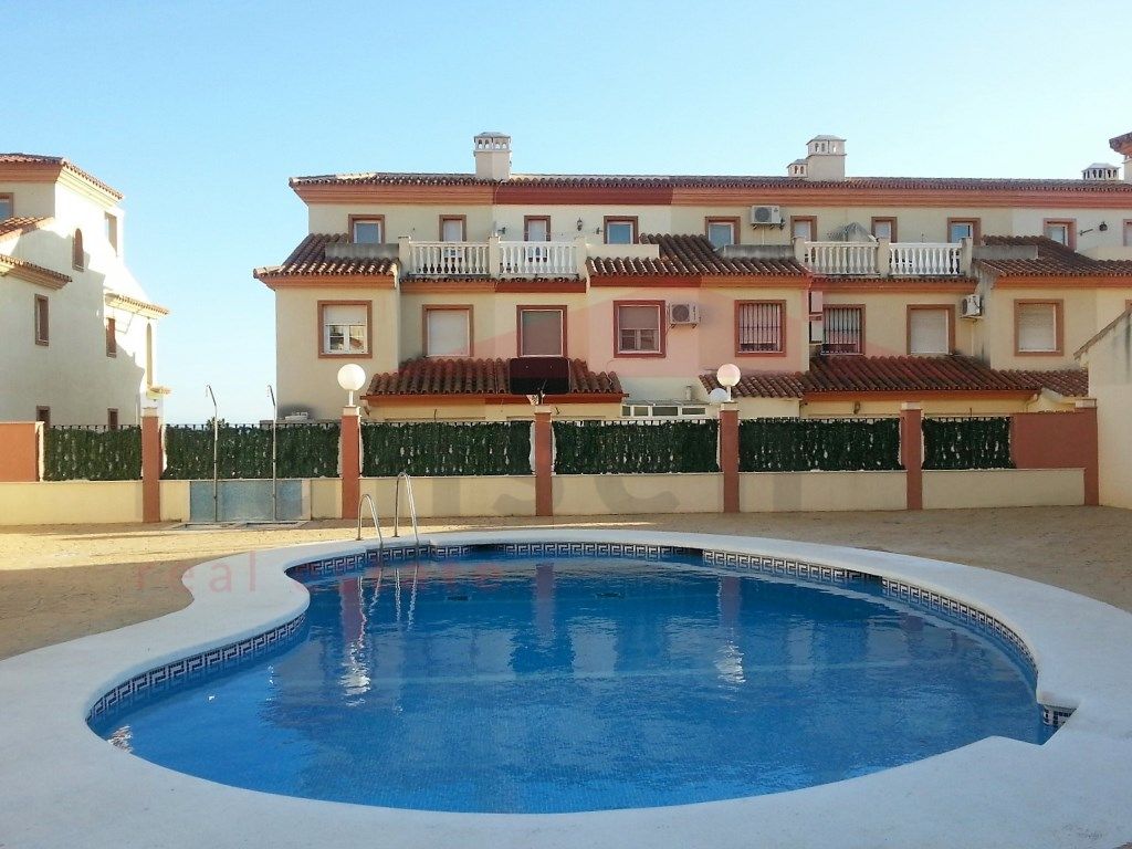 Piscina de Casa adosada de alquiler en Vélez-Málaga con Jardín privado, Terraza y Piscina