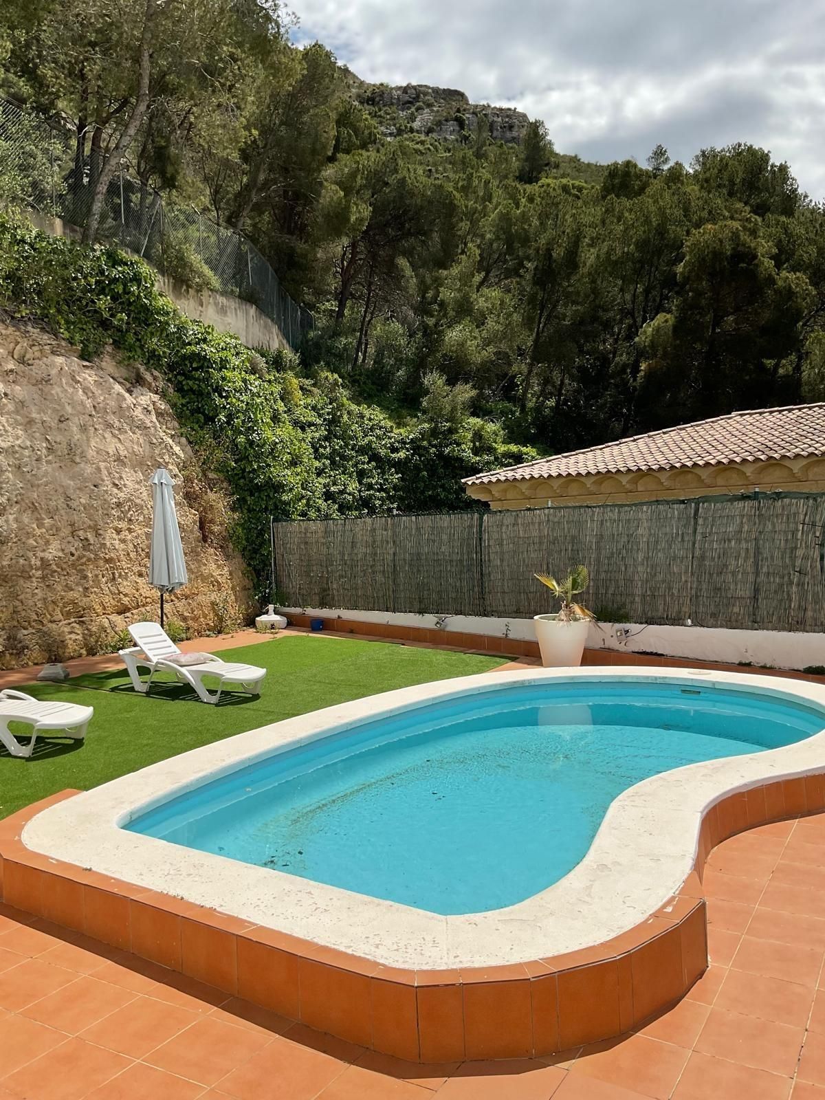 Swimming pool of House or chalet for sale in Cullera  with Air Conditioner, Heating and Private garden