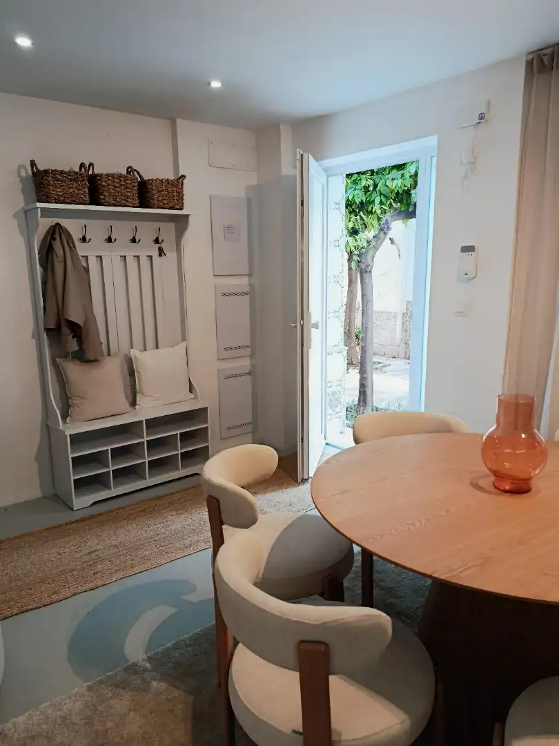 Comedor de Casa adosada para compartir en Málaga con Aire acondicionado, Calefacción y Terraza