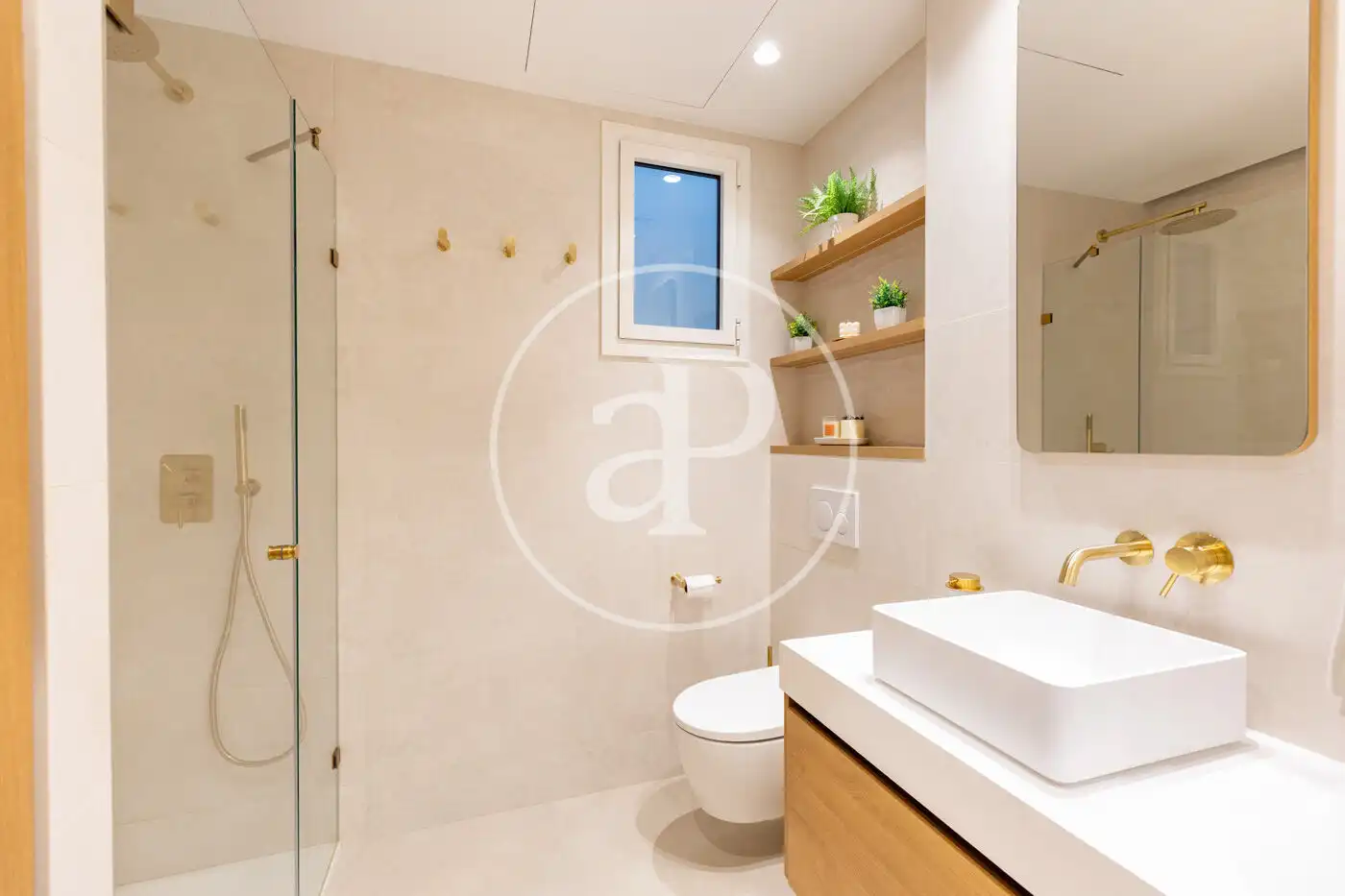 Bathroom of Flat for sale in Barcelona  with Air Conditioner, Heating and Furnished