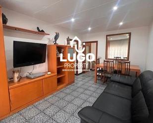 Living room of Flat for sale in Santa Coloma de Gramenet  with Heating, Terrace and Furnished