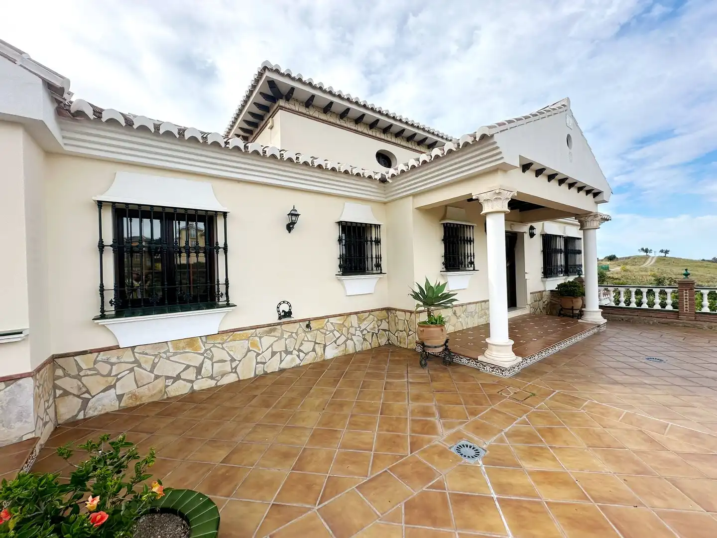 Casa con piscina en venta en Torre del Mar, imagen 2