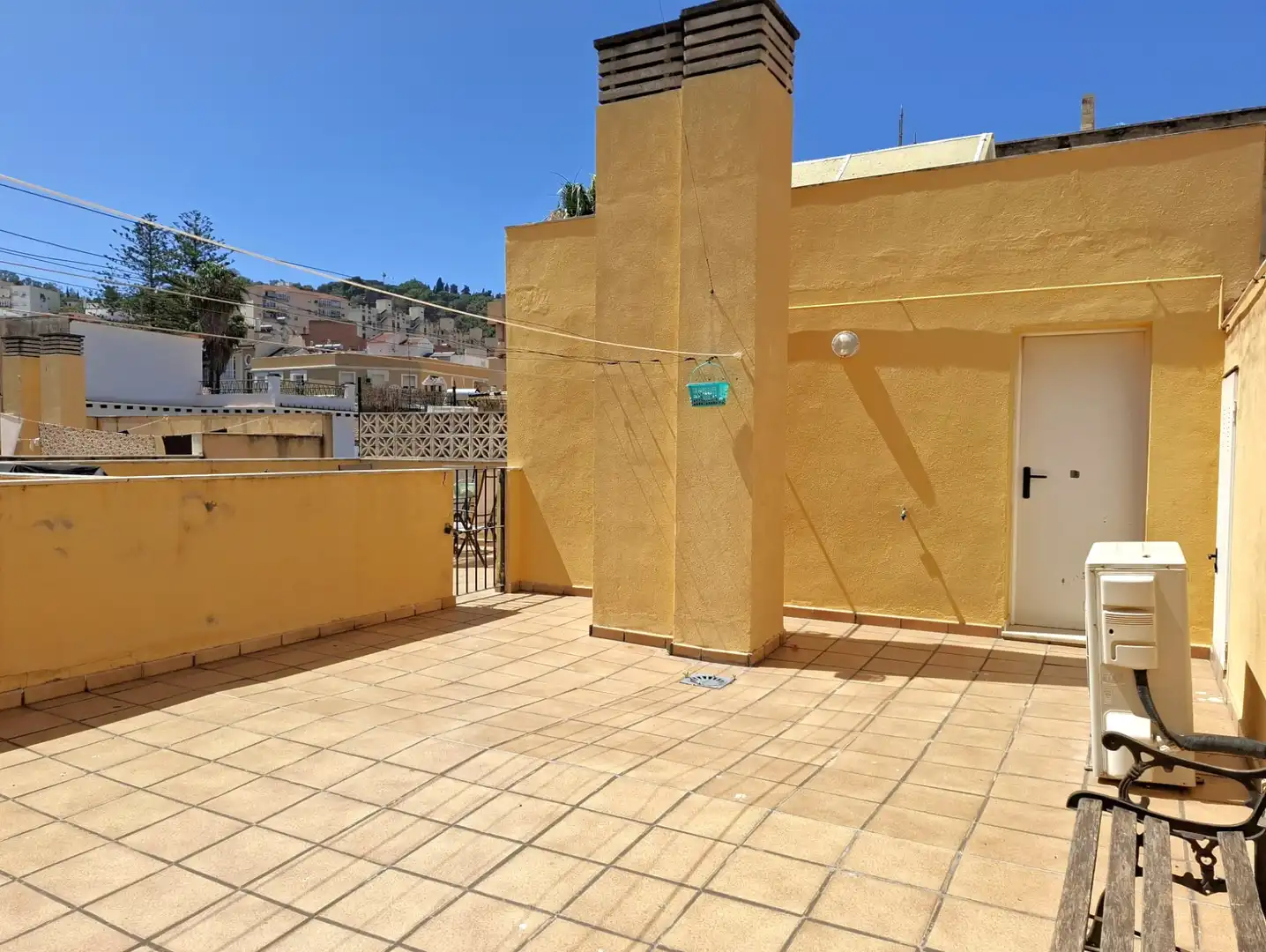 Terrassa de Pis de lloguer en Málaga amb Aire condicionat, Moblat i Forn