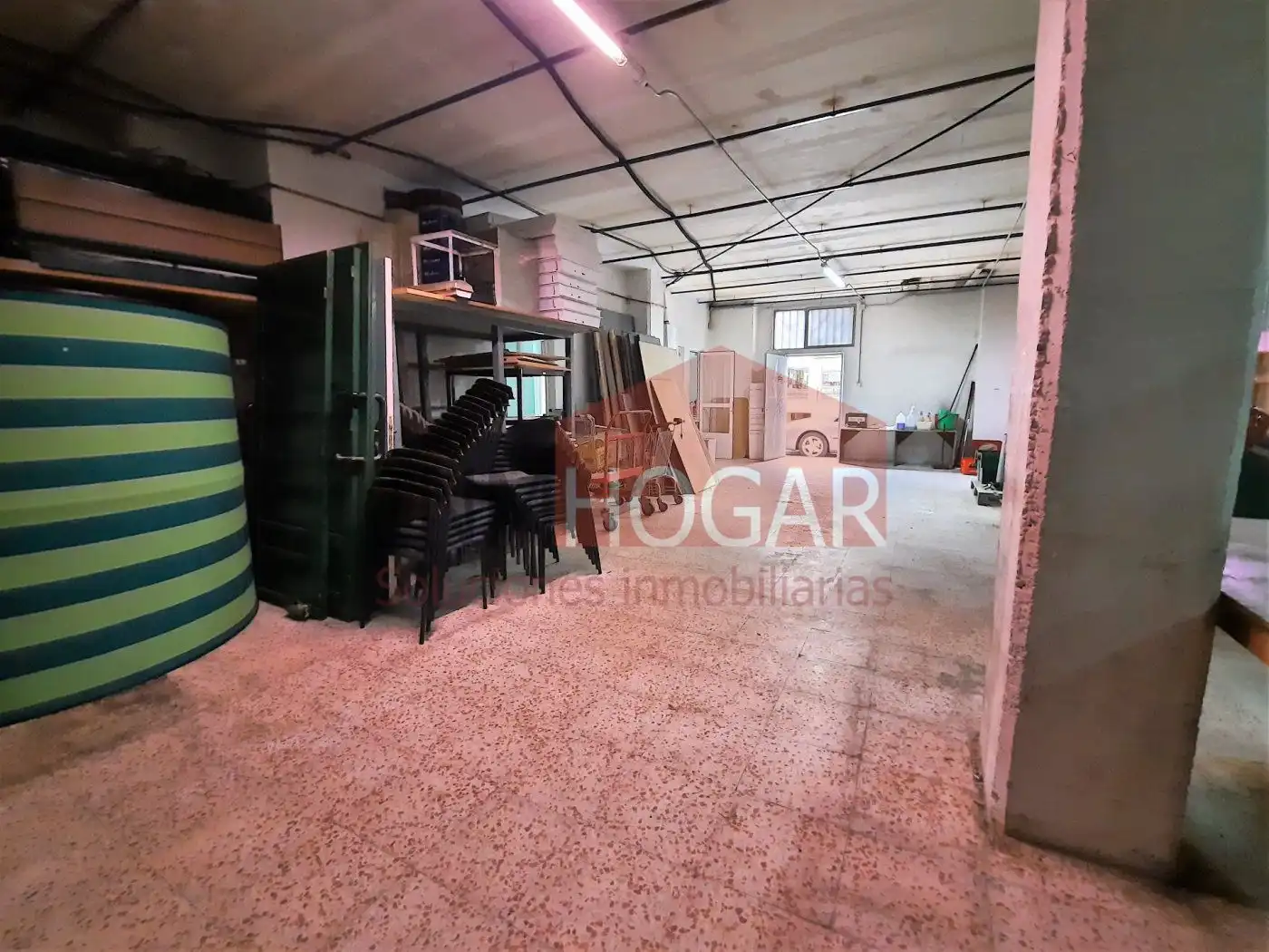 Business premises to rent in Sur