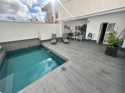 Piscina de Casa o xalet en venda en  Jaén Capital amb Aire condicionat, Terrassa i Piscina