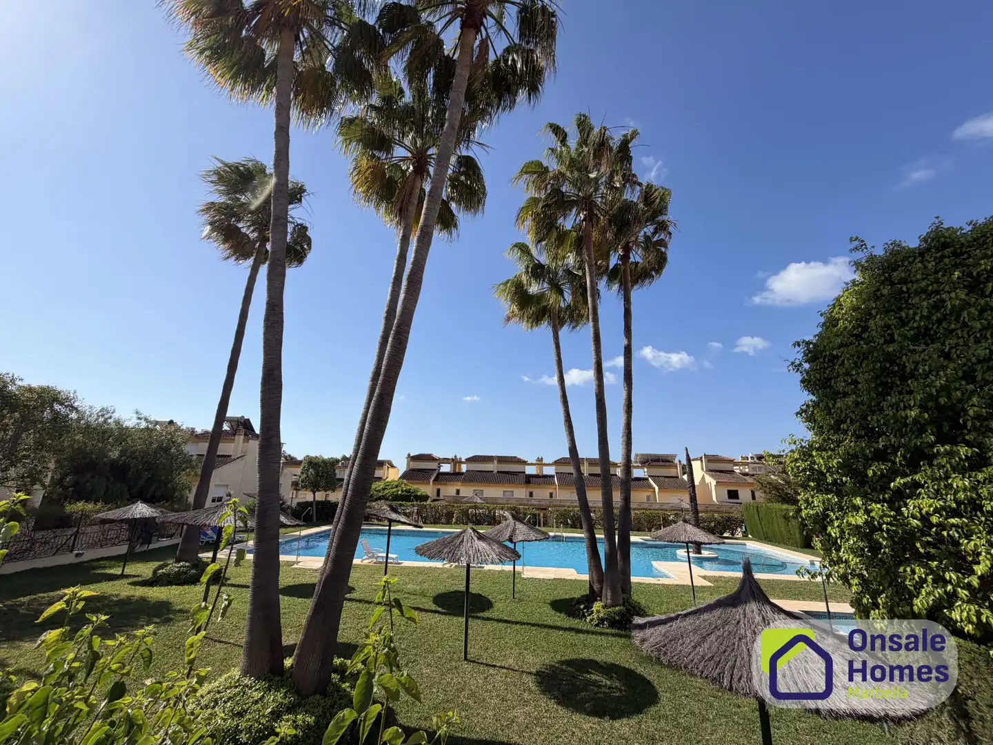 Jardín de Casa adosada en venta en Marbella con Aire acondicionado, Jardín privado y Terraza