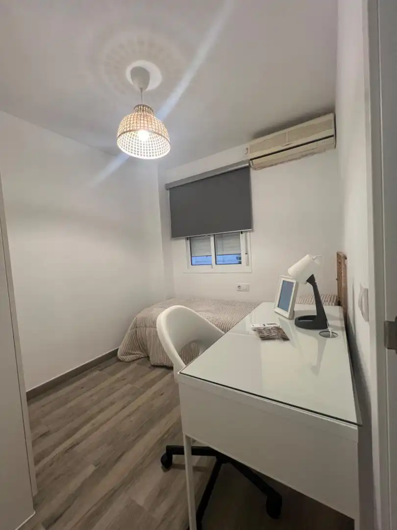 Habitación de Piso en venta en Alcalá de Guadaira con Aire acondicionado, Calefacción y Parquet