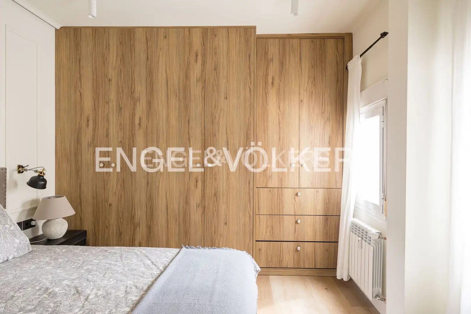 Bedroom of Flat for rent in Madrid  with Air Conditioner, Heating and Storage room