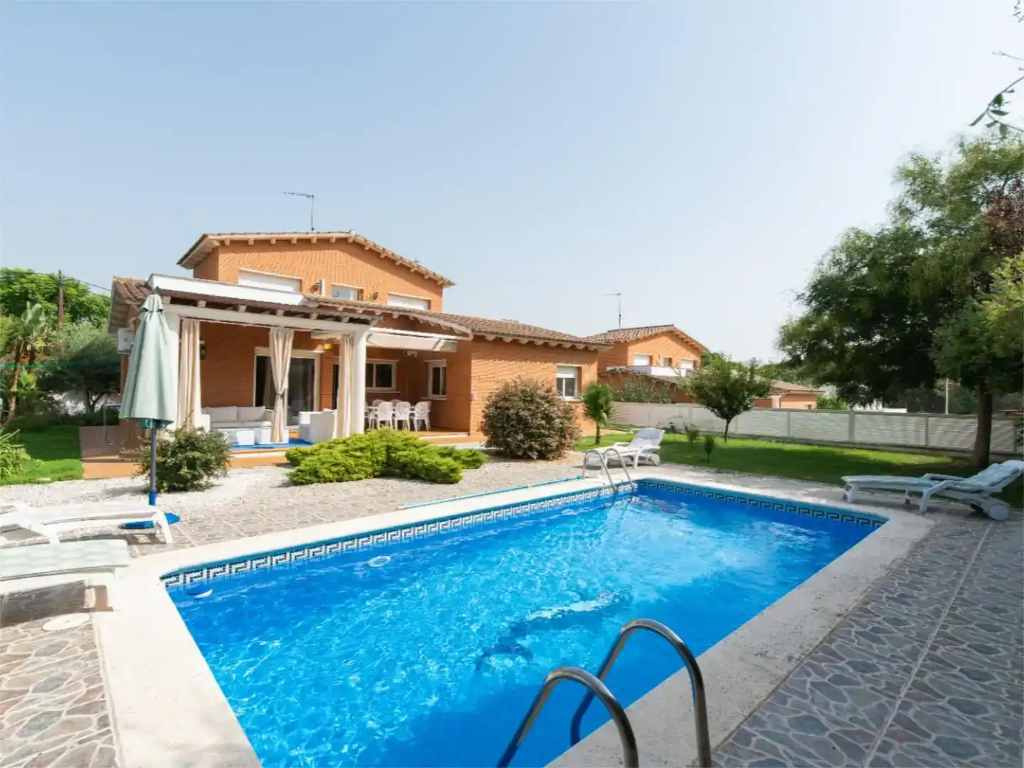 Swimming pool of Houses for sale in Roda de Berà  with Swimming Pool and Balcony