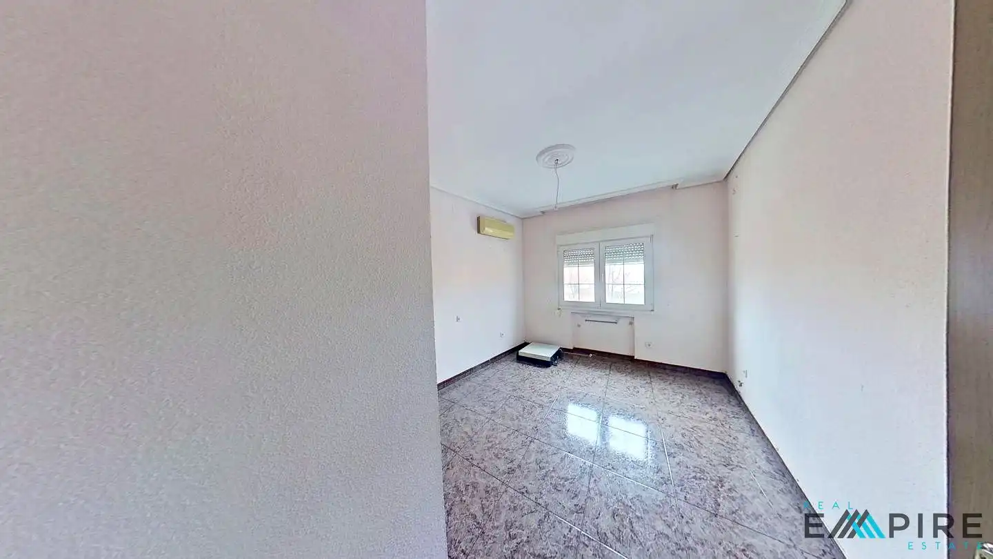 Habitación de Edificio en venta en Illescas