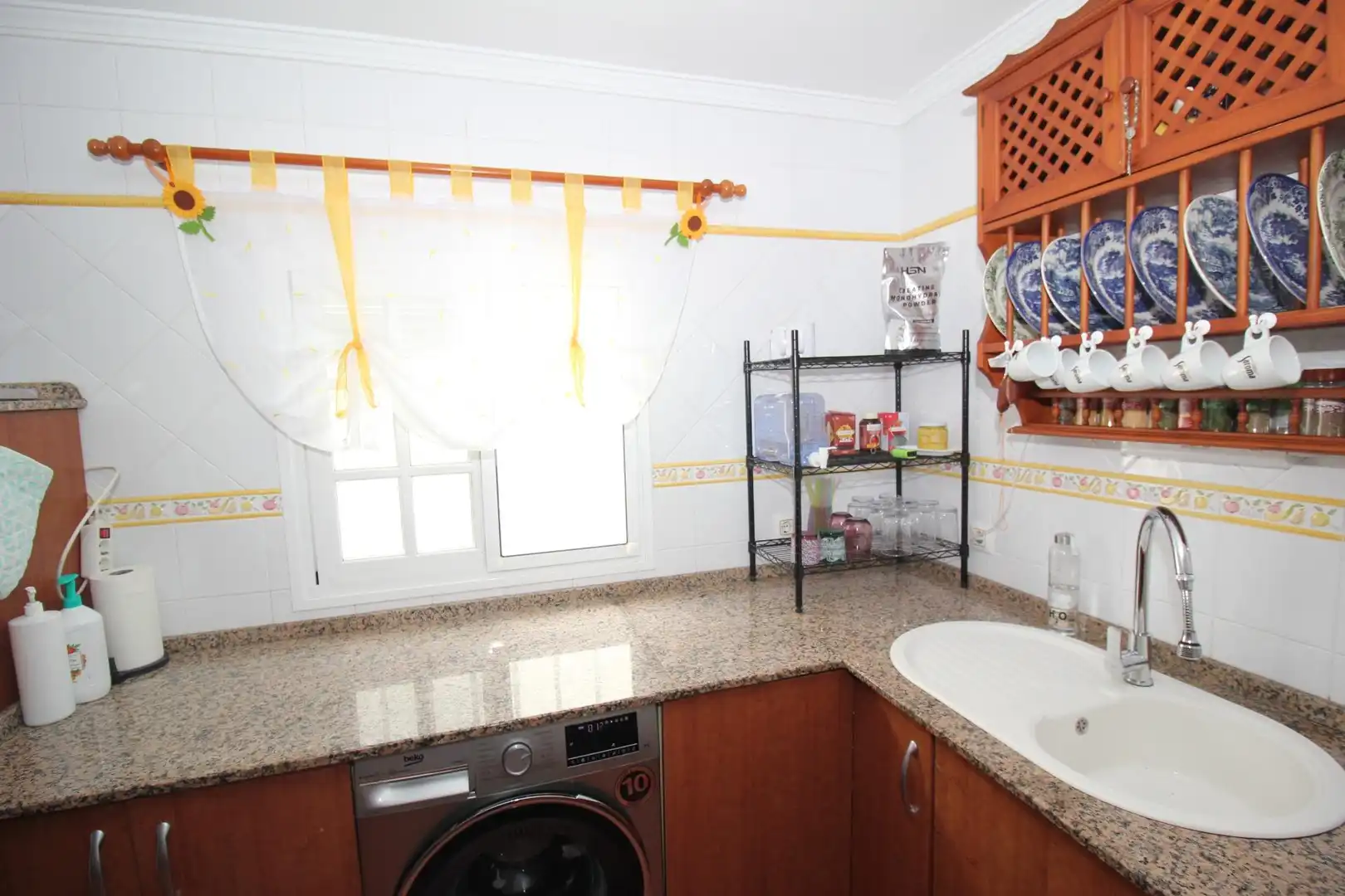 Kitchen of Detached homes for sale in Chiclana de la Frontera
