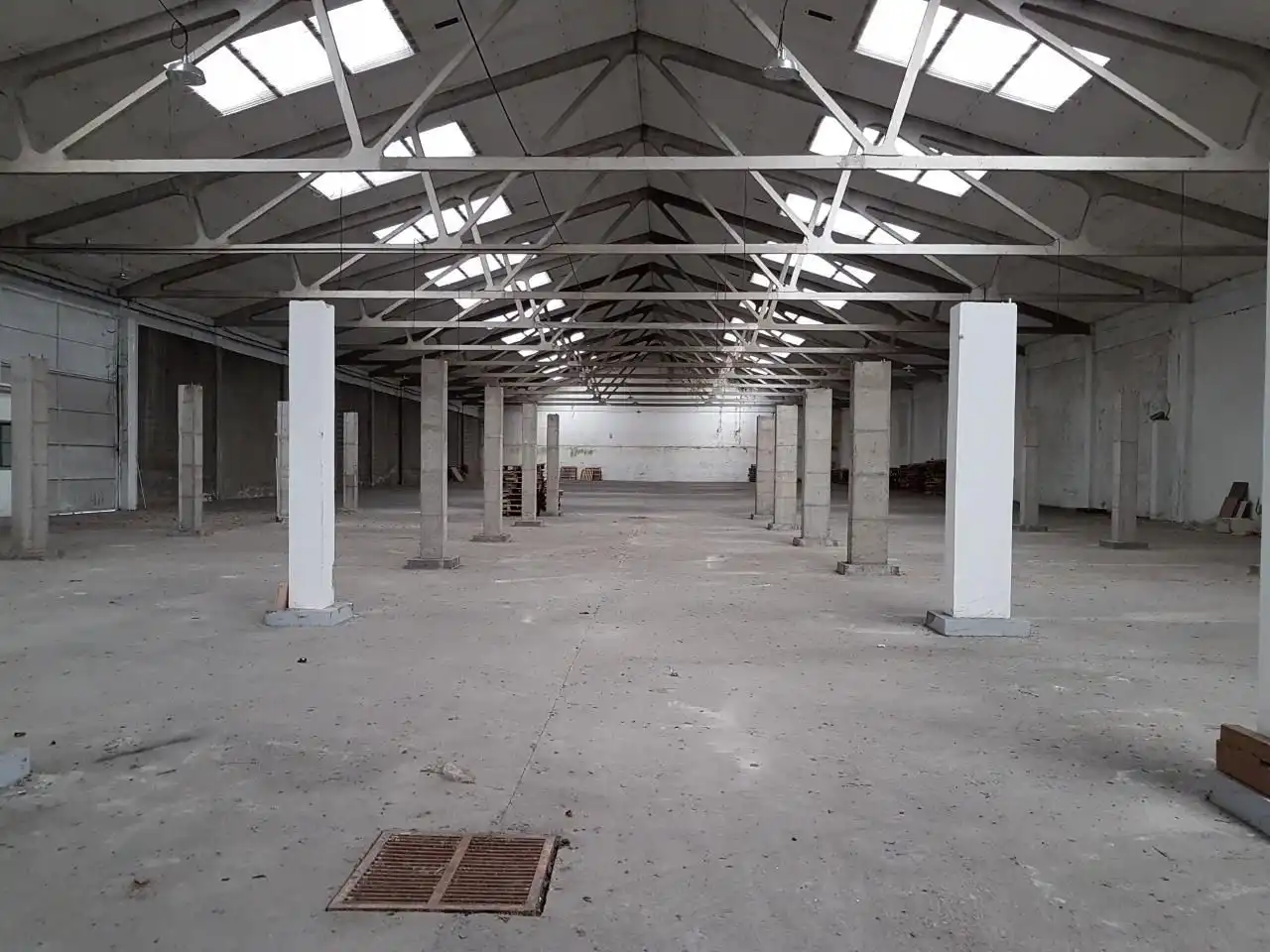 Industrial building to rent in San Rosendo