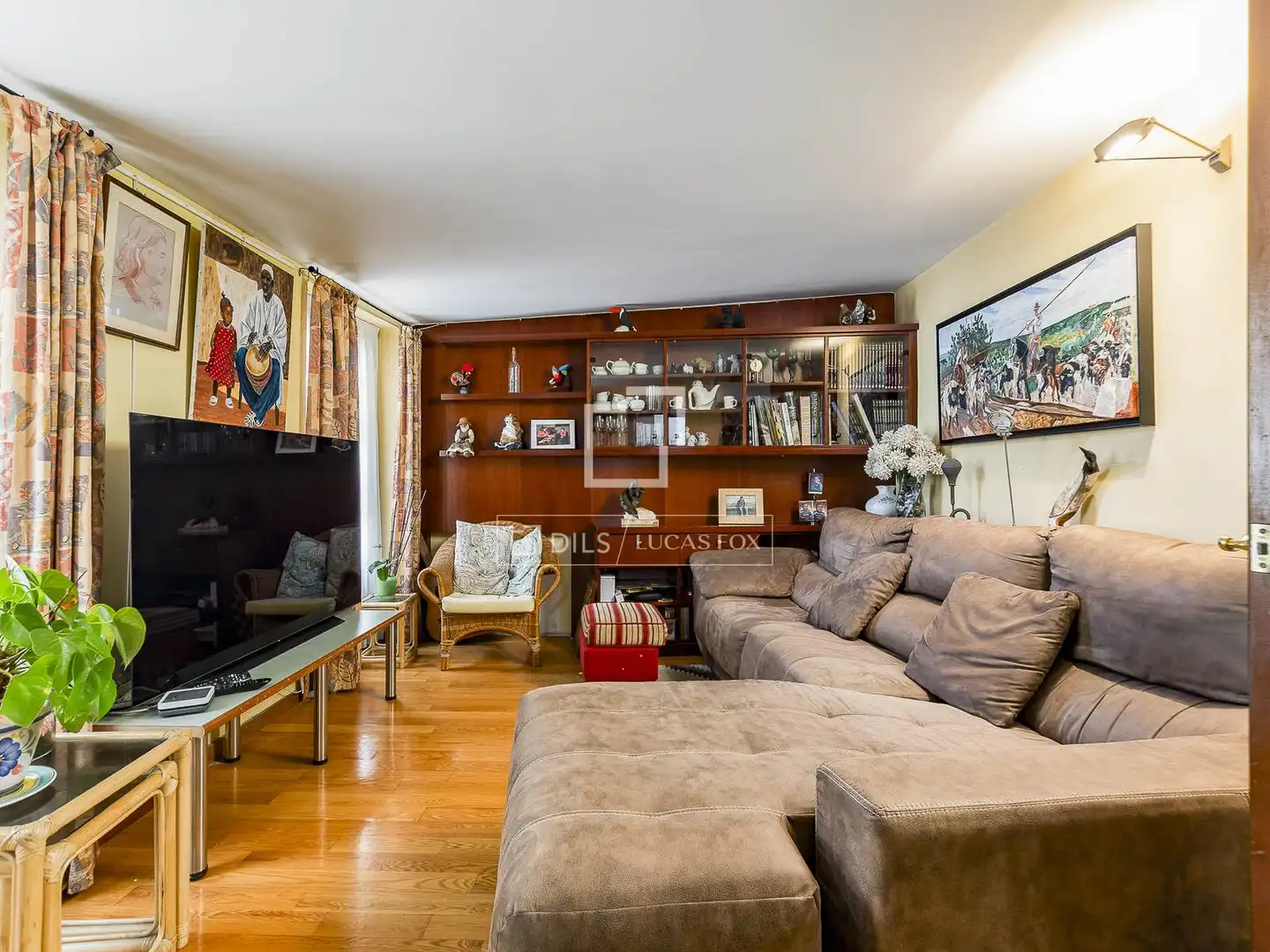 Sala de estar de Piso en venta en Barcelona con Calefacción, Terraza y Balcón